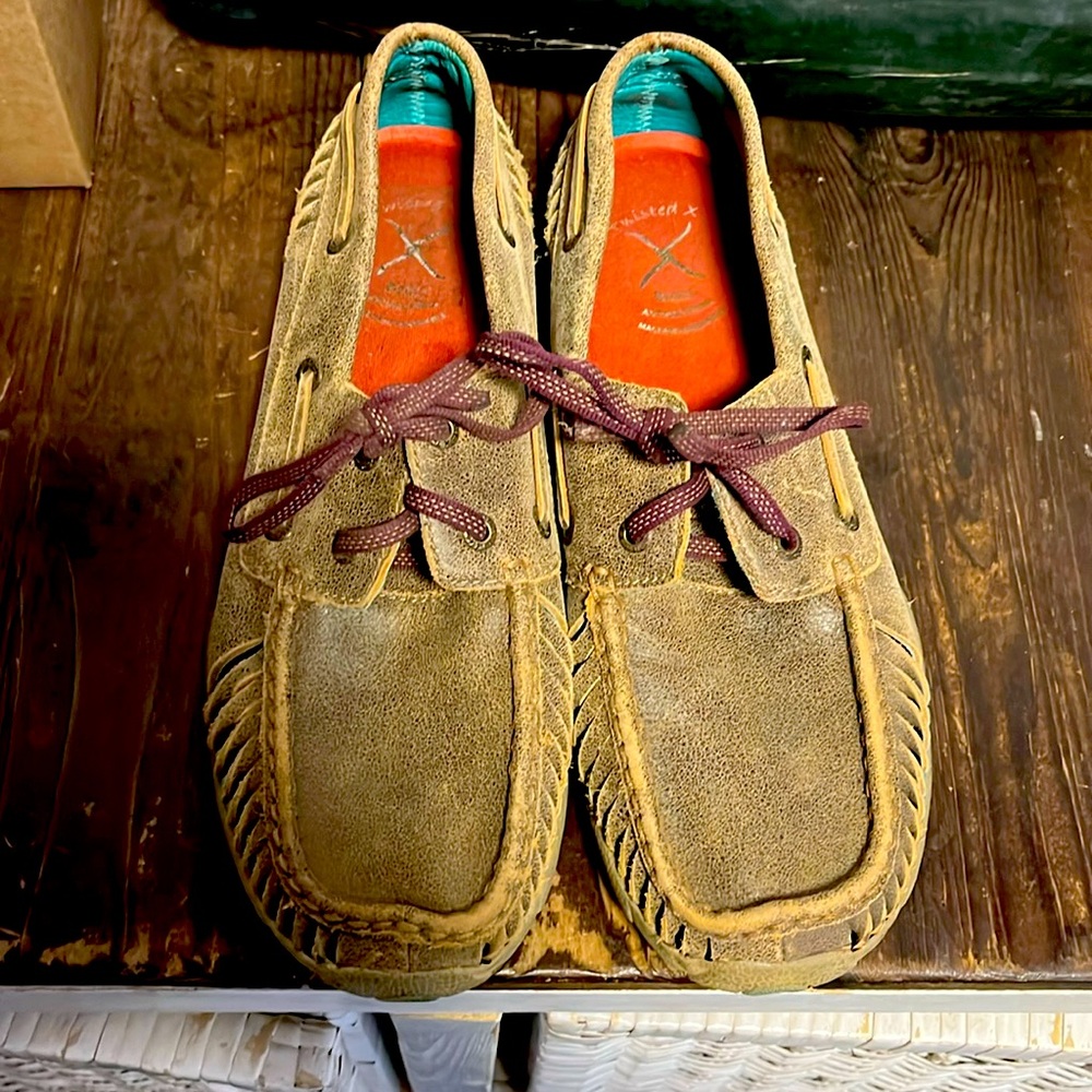 Size 8 1/2 WDM0083 
Twisted X shoes